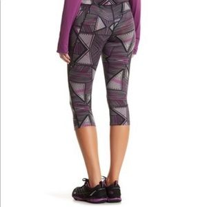 The North Face Pulse Capri Tight/Leggings SMALL